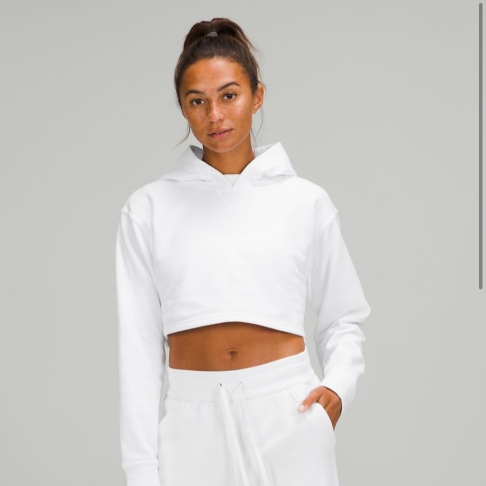 lululemon All yours cropped hoodie sz 6